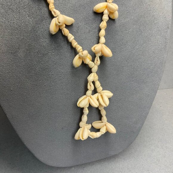 Cluster Loop Shell Necklace 26 In Off White Natural Handmade Boho Ocean Exotic - Picture 3 of 6